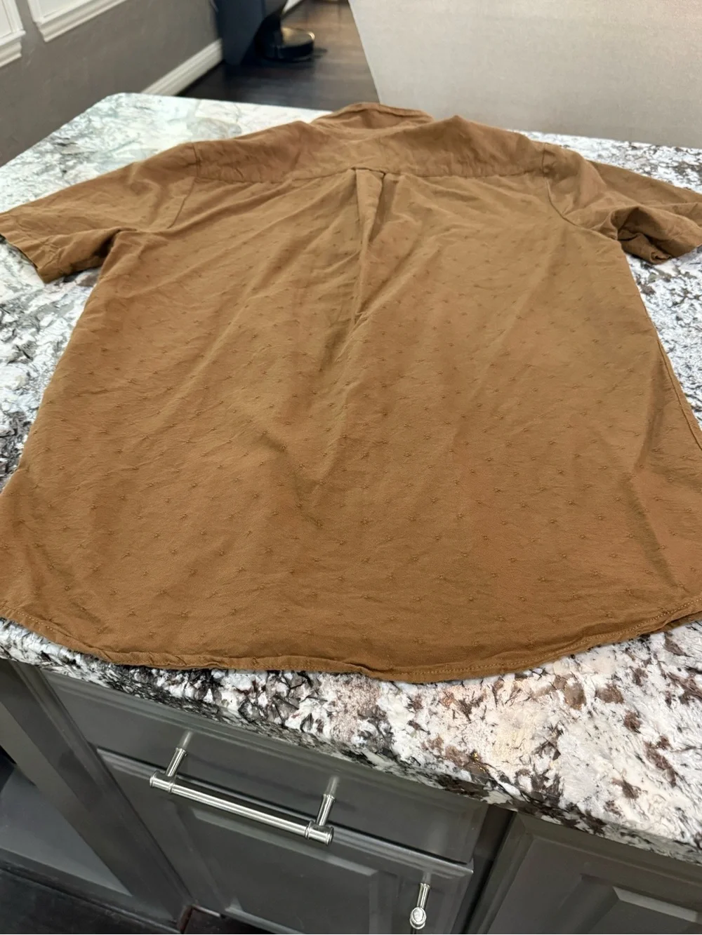 Volcom Men’s XL Brown Tan Short Sleeve Button Up Shirt Casual